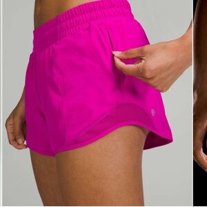 Lululemon Hotty Hot Low-Rise Lined Short 4" size 4
Purple pink Raspberry W7AWBT